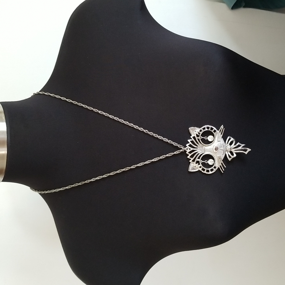 Vintage Silver Cinerama Cranston R.I  Large Cat Necklace Moving Rhinestone Eyes